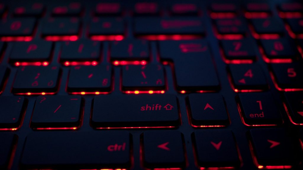 Split Web and Mail: Two Cheap cPanel Licenses for $9/Month (2026)