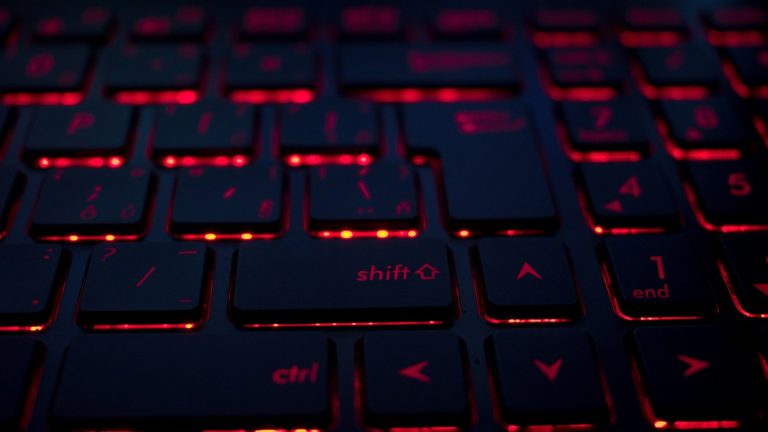 Split Web and Mail: Two Cheap cPanel Licenses for $9/Month (2026)